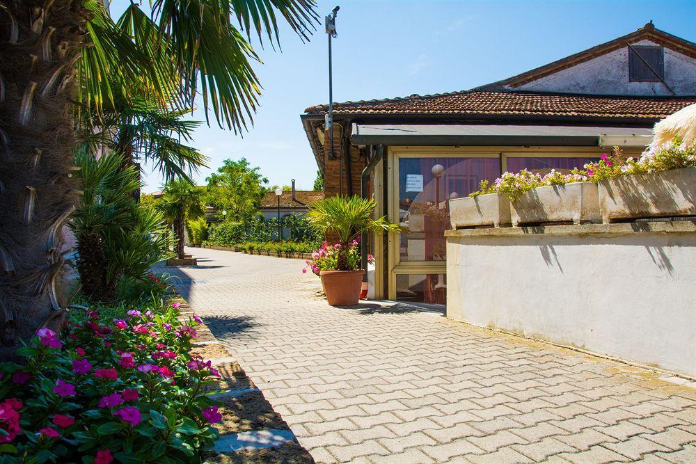 ليدو أدريانو Aparthotel Costa Paradiso المظهر الخارجي الصورة
