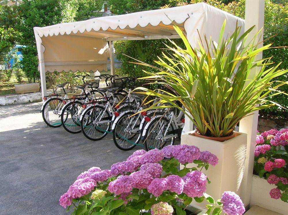 ليدو أدريانو Aparthotel Costa Paradiso المظهر الخارجي الصورة