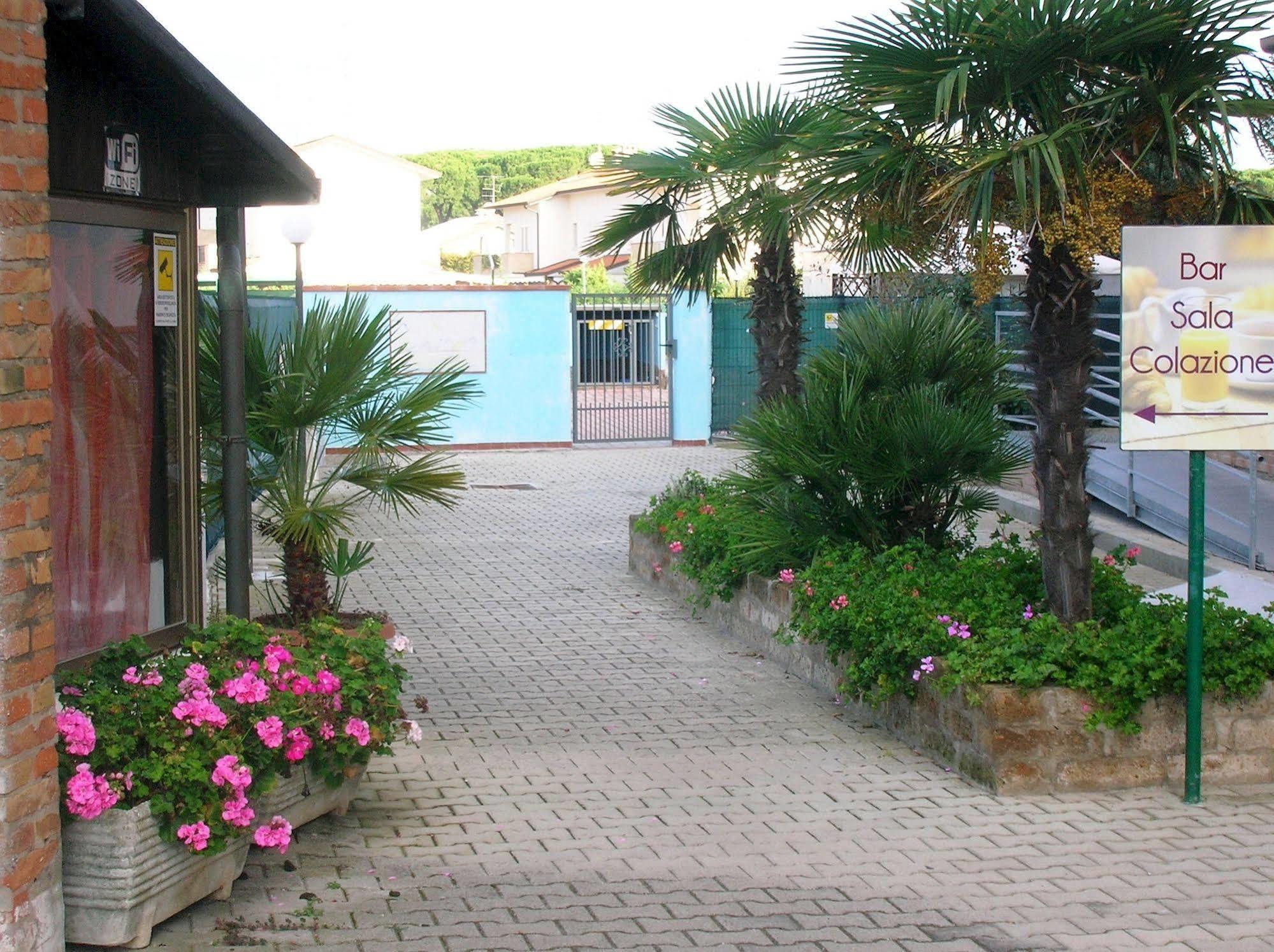 ليدو أدريانو Aparthotel Costa Paradiso المظهر الخارجي الصورة