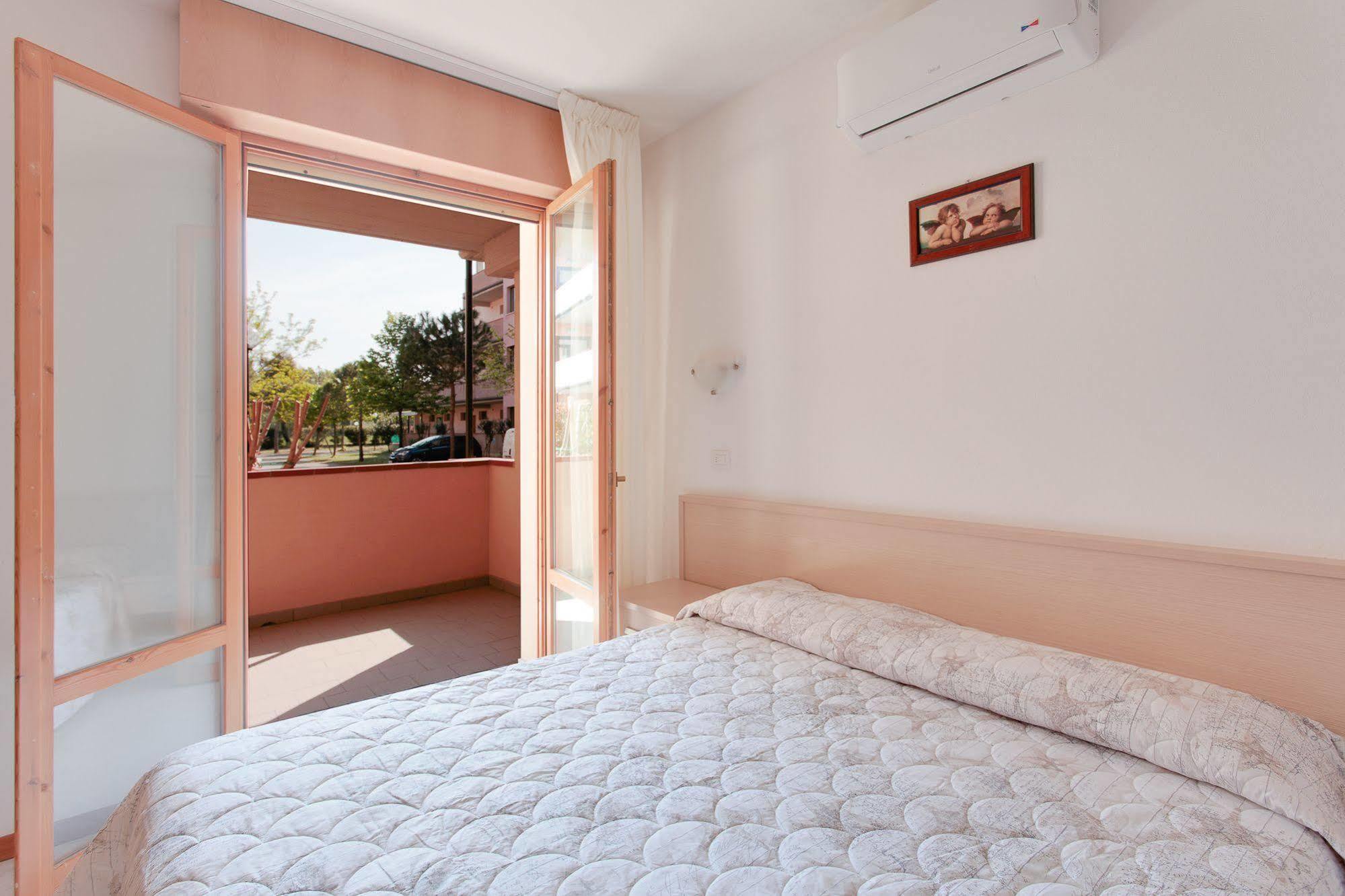 ليدو أدريانو Aparthotel Costa Paradiso المظهر الخارجي الصورة